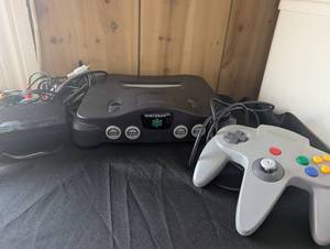 lot 4029 image: Nintendo 64 Console System with Controller