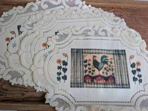lot 4615 image: Rooster Pattern Table Runner with Lace Trim  Placemats