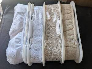 lot 4624 image: Assorted Lace Trim Collection on Spools - 4 ct