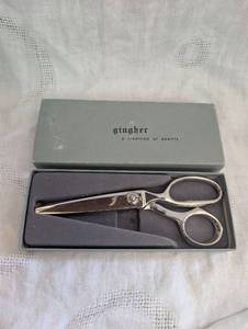 lot 4630 image: Gingher Professional Dressmaker Shears in Original Box