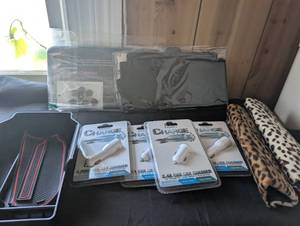 lot 5023 image: Mixed Car Accessories Bundle with USB Chargers and Organizer Trays