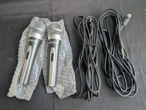 lot 5034 image: EITECH Dual Dynamic Microphone Set with XLR Cables