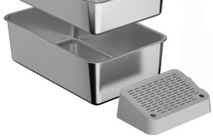 lot 5305 image: Stainless Steel Kitty Litter Box and Step, 23x15x6