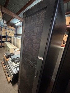 lot 285 image: DELL SERVER CABINET  (SEE PICS)