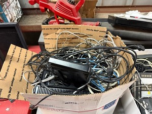lot 325 image: BOX OF MISC. WIRES