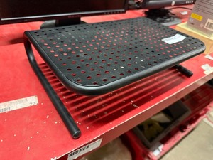 lot 331 image: METAL LAPTOPMONITOR STAND