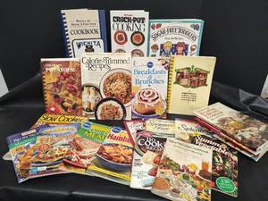 lot 333 image: Large Collection of Cookbooks