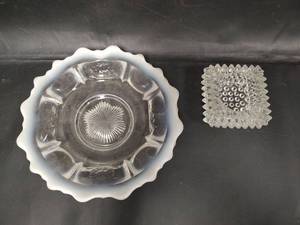 lot 342 image: VTG Round Moonstone Opalescent Trinket Dish and VTG Fenton Hobnail Spike Votive Salt Cellar