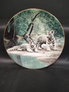 lot 405 image: W.S. George Partners White Tiger Cubs Collector Plate by Charles Frace
