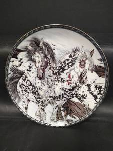 lot 407 image: Crow Ponies Bradford Exchange Collector Plate by Judy Larson, Numbered
