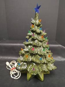 lot 425 image: Vintage Ceramic Christmas Tree, Works, Missing a Few Colored Bulbs