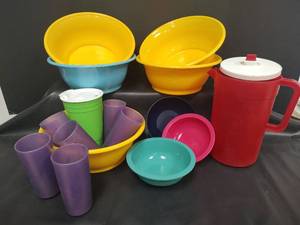 lot 445 image: Colorful Plastic Picnic Ware. 1 gal Pitcher, Large Plastic Bowls and More