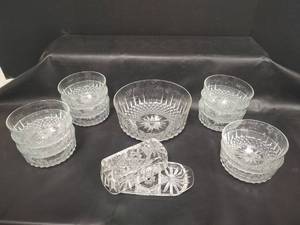 lot 447 image: Vintage Starburst Cut Crystal Glass Serving and Dessert Bowls, including Butter Dish