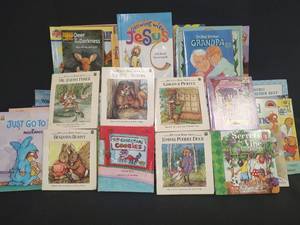 lot 462 image: Childrens Assorted Books