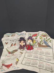 lot 464 image: Vintage 1970s Linen Calendars and Folk Dolls