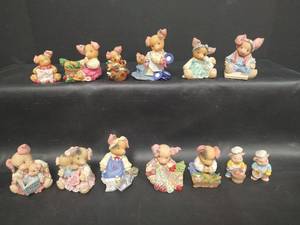 lot 477 image: This Little Piggy Figurine Collection, Numbered and Enesco Figurines