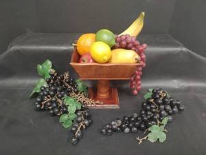lot 481 image: Vintage Wooden Pedestal Fruit Bowl with Artificial Fruit