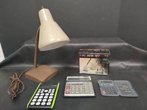 lot 515 image: Office Accessories