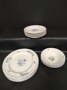 lot 523 image: Brickoven Stoneware Jardin Bleu Dinnerware, 11 pieces