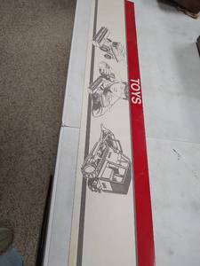 lot 532 image: Vintage Vinyl 48 inch Case Toys Advertisement