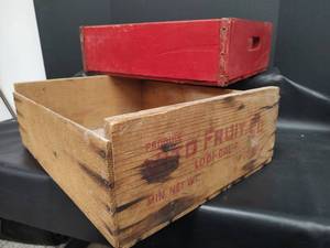 lot 541 image: Vintage Wooden Crates