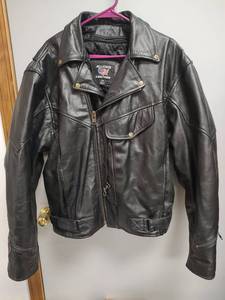 lot 593 image: Allstate Black Leather Motorcycle Jacket Size 54, Zip Out Liner
