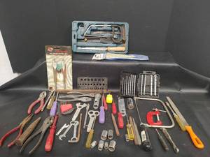 lot 631 image: Assorted Tools Lot