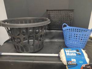 lot 639 image: Plastic Baskets with Chenille Wash Mate(needs washed)