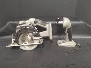 lot 646 image: Craftsman 18V Cordless Circular Trim Saw and Matching Flashlight. Battery Missing