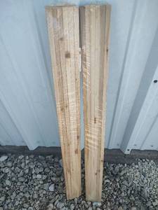 lot 663 image: 3ft Hardwood Garden Stakes