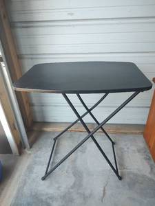 lot 670 image: Black Folding Table