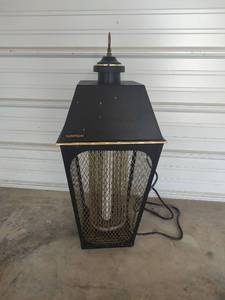 lot 678 image: Flowtron Electric Bug Zapper, Untested