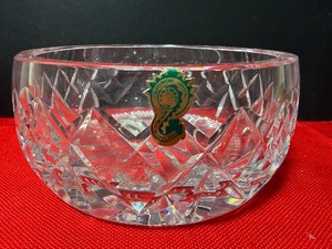 lot 18 image: Waterford Crystal 6 Bowl