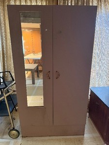 lot 58 image: Metal Storage CabinetLocker w Key, Approx 36 x 21 x 63