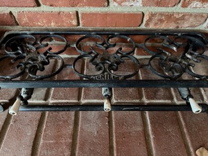 lot 92 image: Antique Ornamental Wrought Iron Grill