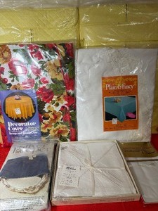 lot 140 image: Garment Bags, Silver Keeper, Table Covers, Monogrammed Linens