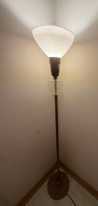 lot 186 image: Vintage Brass and Glass Floor Lamp, Works Great, Please See Pictures