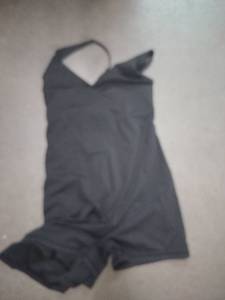 lot 2470 image: Ladies black romper size M Niashot