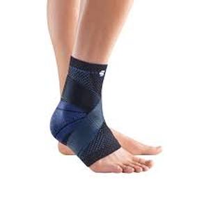 lot 2032 image: MalleoTrain Ankle Support Brace