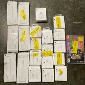 lot 15567 image: Apple Accessories and Nintendo Switch Lot - Lightning Cables, USB-C Adapters, EarPods, Power Adapters, Jojo��s Bizarre Adventure Game 21pcs