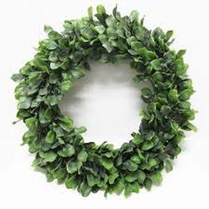 lot 14117 image: Artificial Green Leaf Wreath