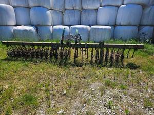 lot 10340 image: John Deere 400 Rotary Hoe Cultivator