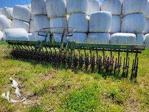 lot 10341 image: John Deere 400 Rotary Hoe Cultivator