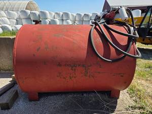lot 10346 image: Fuel Tank with 12V Pump System