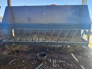 lot 10350 image: Large Metal Livestock Feed Trough