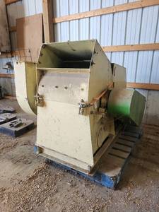 lot 18716 image: Import Hammer Mill