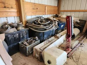 lot 18733 image: Mixed lot of Equipment Parts