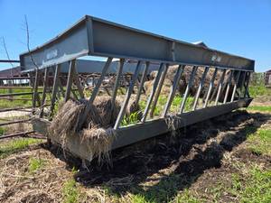 lot 10376 image: Elk Creek Welding Heavy Duty Livestock Cattle Hay Feeder
