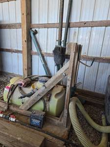 lot 18746 image: Agricultural Spray Tank Equipment Set with Pump and Hoses  Scrub Brushes