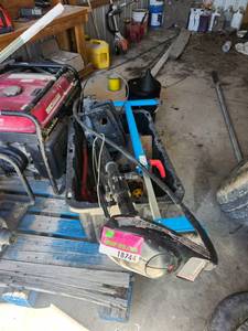 lot 18744 image: Trolling Motor and Misc Parts and Pieces&nbsp